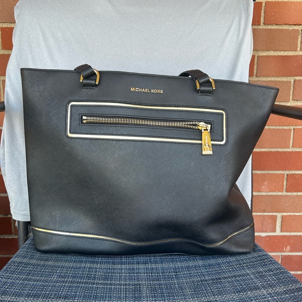 Authentic Michael Kors - image 1